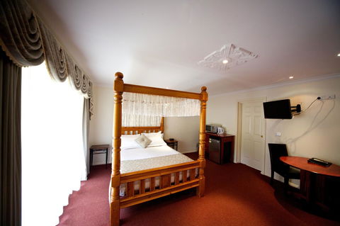 Sanctuary House Resort Motel - Goulburn Accommodation 19