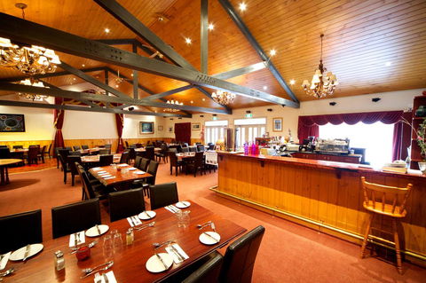 Sanctuary House Resort Motel - Goulburn Accommodation 2