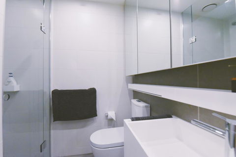 Riverside Docklands S Collection - Goulburn Accommodation 8