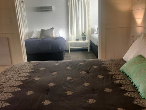 Cinta Cottage - Goulburn Accommodation 12