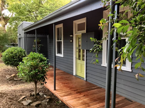 Cinta Cottage - Goulburn Accommodation 1