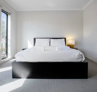 Point Cook Home with a Lovely View in Salt Water - Goulburn Accommodation