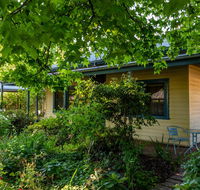The Orchard House - Goulburn Accommodation