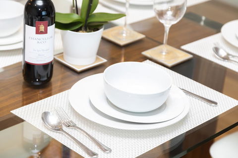 Signature Waterfront Apartments - Goulburn Accommodation 9