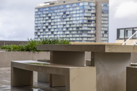 Signature Waterfront Apartments - Goulburn Accommodation 32