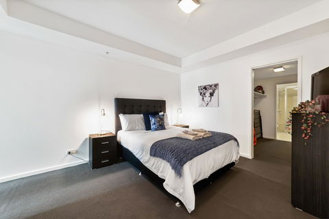 Signature Waterfront Apartments - Goulburn Accommodation 31