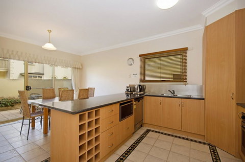 Sea Shells On Banyan Apartment - Goulburn Accommodation 10