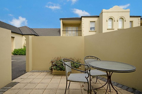 Sea Shells On Banyan Apartment - Goulburn Accommodation 8