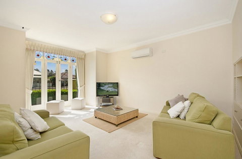 Sea Shells On Banyan Apartment - Goulburn Accommodation 1