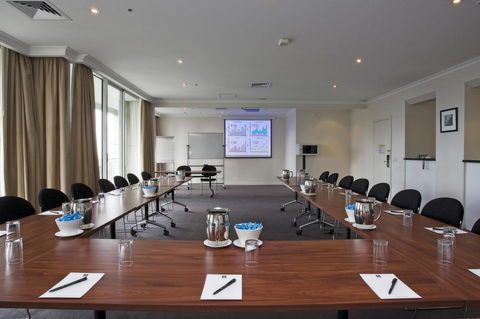 Clarion Suites Gateway - Goulburn Accommodation 24