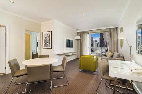 Clarion Suites Gateway - Goulburn Accommodation 9