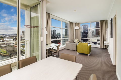 Clarion Suites Gateway - Goulburn Accommodation 0