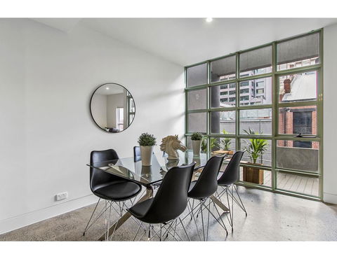 Sophisticated Modern 3 Bed Home In Foodie Paradise - Goulburn Accommodation 6