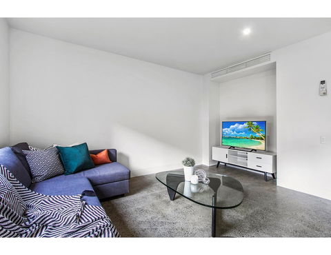 Sophisticated Modern 3 Bed Home In Foodie Paradise - Goulburn Accommodation 5