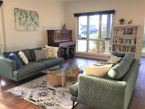 Tamara Temptation - Goulburn Accommodation 8