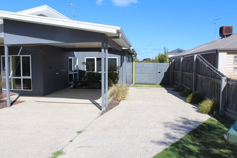 Tamara Temptation - Goulburn Accommodation 20