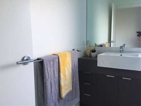 Tamara Temptation - Goulburn Accommodation 11