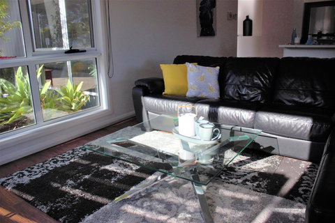 Tamara Temptation - Goulburn Accommodation 4