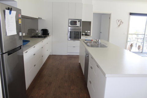 Tamara Temptation - Goulburn Accommodation 6