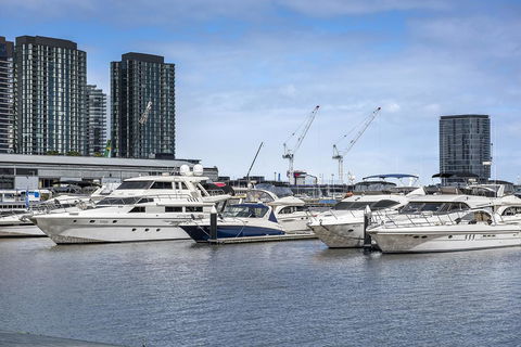 Docklands Private Collection - City Harbour Apartments - Goulburn Accommodation 27