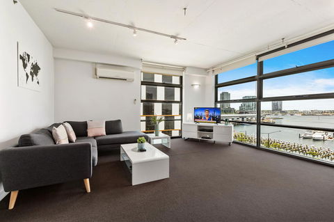Docklands Private Collection - City Harbour Apartments - Goulburn Accommodation 14