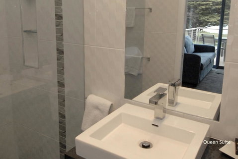 Seascape Accommodation - Goulburn Accommodation 9