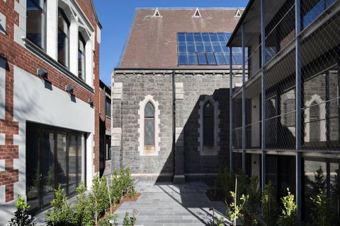 Converted Blue Stone Church - Goulburn Accommodation 4
