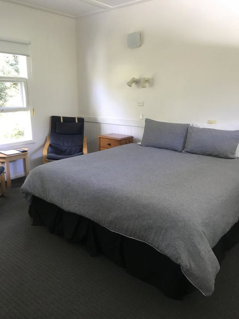 Gipsy Point Lodge & Cottages - Goulburn Accommodation 10