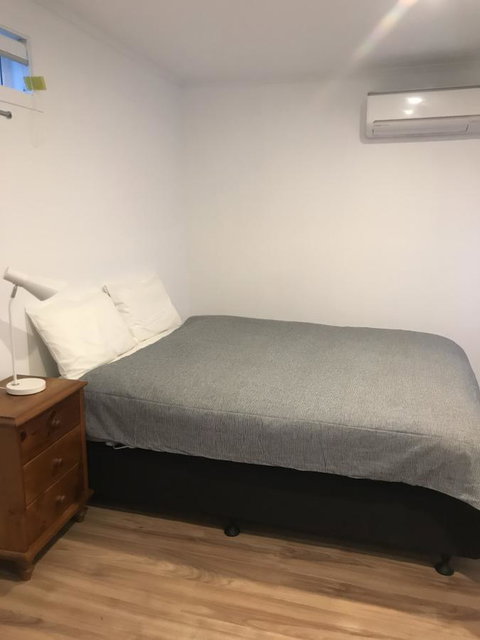 Gipsy Point Lodge & Cottages - Goulburn Accommodation 3