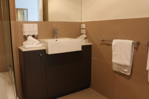 Bairnsdale International - Goulburn Accommodation 24
