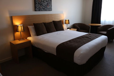 Bairnsdale International - Goulburn Accommodation 11