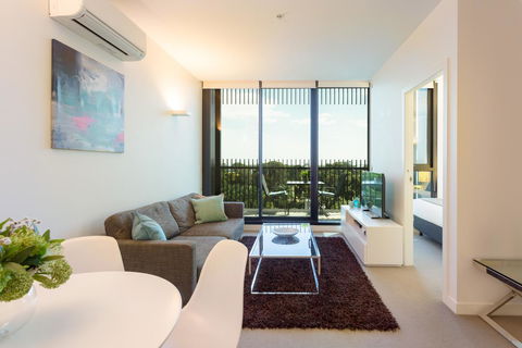 Wyndel Apartments - St Kilda Views - Goulburn Accommodation 9
