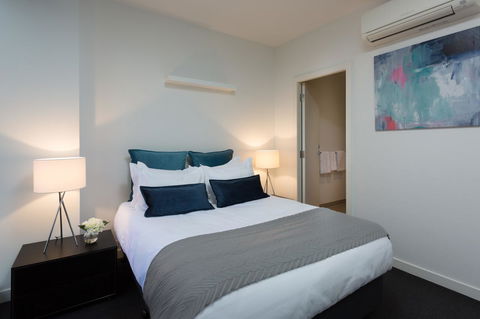 Wyndel Apartments - St Kilda Views - Goulburn Accommodation 13