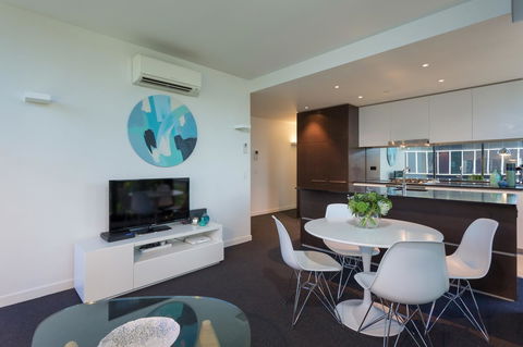 Wyndel Apartments - St Kilda Views - Goulburn Accommodation 15