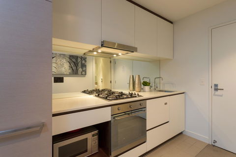 Wyndel Apartments - St Kilda Views - Goulburn Accommodation 6