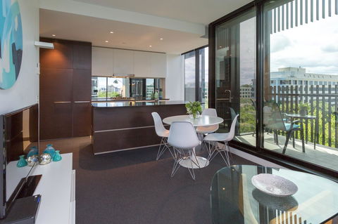 Wyndel Apartments - St Kilda Views - Goulburn Accommodation 14