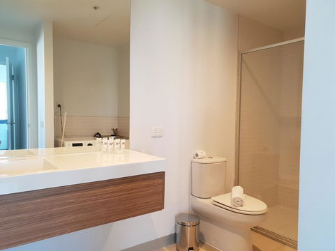 Trendy City Pad Melbourne - Goulburn Accommodation 14