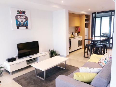 Trendy City Pad Melbourne - Goulburn Accommodation 4