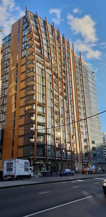 Trendy City Pad Melbourne - Goulburn Accommodation 16