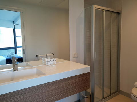 Trendy City Pad Melbourne - Goulburn Accommodation 15