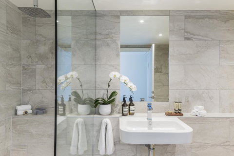 Quay West Suites Melbourne - Goulburn Accommodation 11