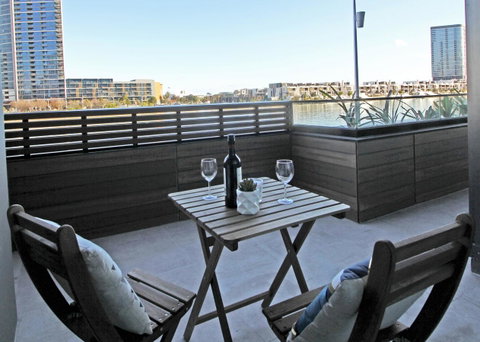 Auzzie Apartments Docklands, Melbourne - Goulburn Accommodation 3