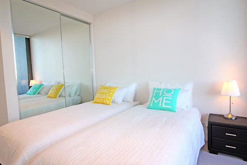 Auzzie Apartments Docklands, Melbourne - Goulburn Accommodation 11