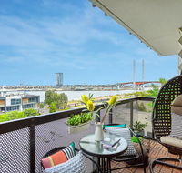 Water views Lovely 2BRs free tram zone close to everything - Goulburn Accommodation