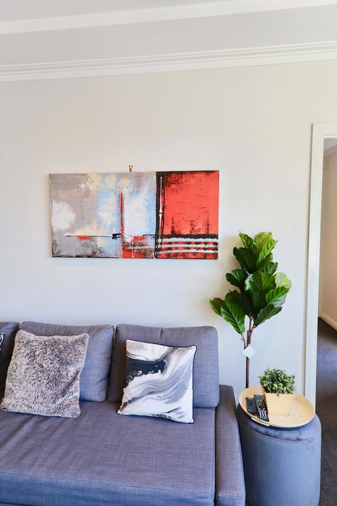 Heart Of CBD Penthouse Apartment - Goulburn Accommodation 1