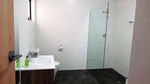 The Courtyard - Goulburn Accommodation 3