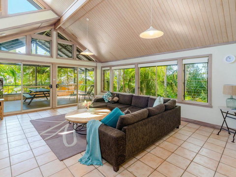 The Crest 2 - At Beautiful Angourie - Goulburn Accommodation 1