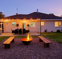 The Farmhouse. - Goulburn Accommodation