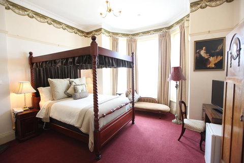 The Grand On Macfie - Goulburn Accommodation 2