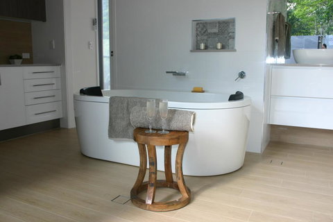 The Luxury Eco Rainforest Retreat - Goulburn Accommodation 2